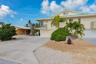 321 & 331 9th Street, Key Colony, FL 33051 - Photo 5