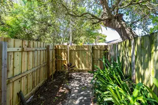 2539 Coolidge St, Hollywood, FL 00000 - Photo 31