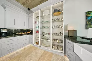 201 W Seaview Dr, Duck Key, FL 33050 - Photo 27