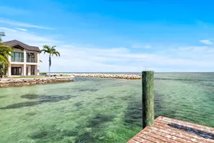 201 W Seaview Dr, Duck Key, FL 33050 - Photo 127