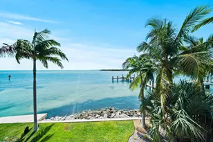 201 W Seaview Dr, Duck Key, FL 33050 - Photo 17