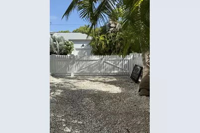 1527 Von Phister Street #Up, Key West, FL 33040 - Photo 11