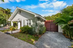 812 Carsten Ln, Key West, FL 33040 - Photo 3