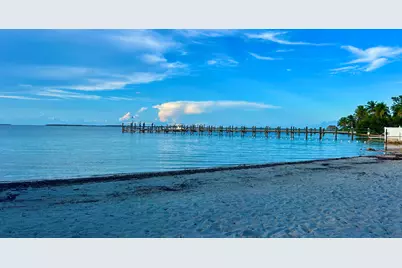 140 S Bay Harbor Drive, Key Largo, FL 33037 - Photo 5