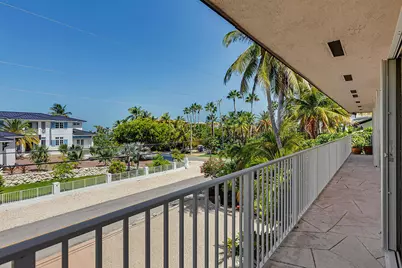 364 E Seaview Drive, Duck Key, FL 33050 - Photo 11