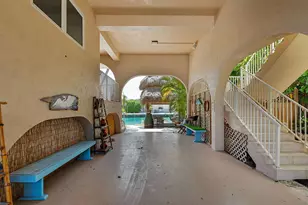 364 E Seaview Dr, Duck Key, FL 33050 - Photo 9