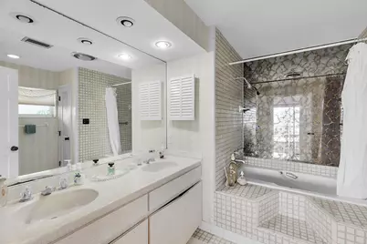 364 E Seaview Drive, Duck Key, FL 33050 - Photo 27