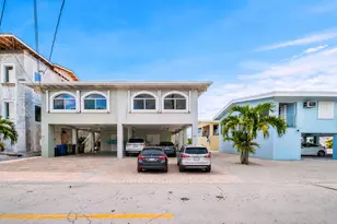 51 Coral Ln, Key Colony, FL 33051 - Photo 3