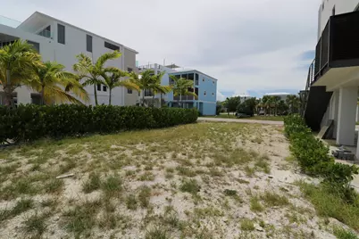 94825 Overseas Highway #UNIT 35, Key Largo, FL 33037 - Photo 11