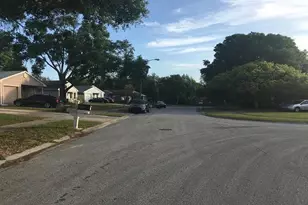 3864 Regent Dr, Other, FL 34683 - Photo 5