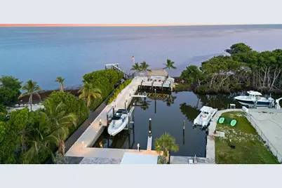 16 Seaside Avenue, Key Largo, FL 33037 - Photo 5