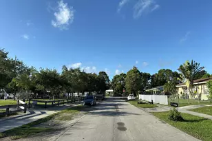 14913 SW 302nd Terrace, Other, FL 33034 - Photo 5