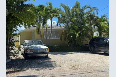 285 A 66th Street #A & B, Marathon, FL 33050 - Photo 3