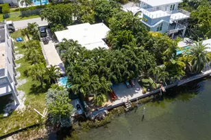 12 Bay Dr, Lower Sugarloaf Key, FL 33040 - Photo 13