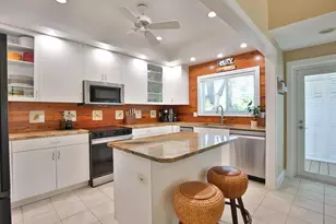1300 Seminary St, Key West, FL 33040 - Photo 11
