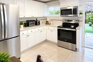 71 Coral Dr, Key Largo, FL 33037 - Photo 9