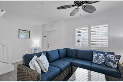 10877 Overseas Highway #APT 32, Marathon, FL 33050 - Photo 13