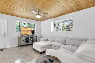750 Madrid Road, Key Largo, FL 33037 - Photo 15