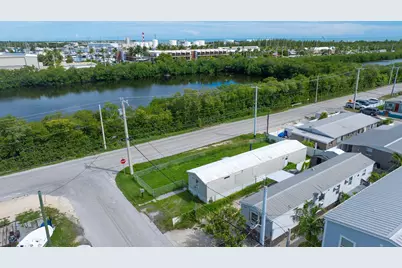 25D 10th Avenue, Stock Island, FL 33040 - Photo 23