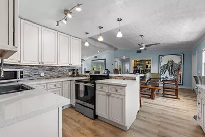 581 12th Street, Key Colony, FL 33051 - Photo 17