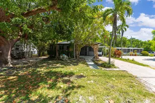 803 Brown St, Key Largo, FL 33037 - Photo 1