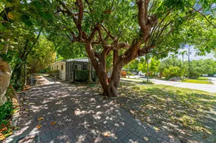 803 Brown St, Key Largo, FL 33037 - Photo 41
