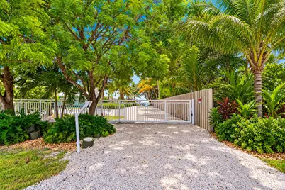 75433 Overseas Highway, Lower Matecumbe, FL 33036 - Photo 13