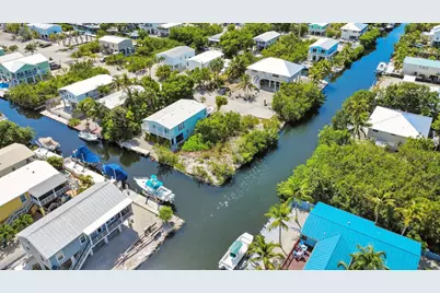27305 Guadaloupe Lane, Ramrod Key, FL 33042 - Photo 1