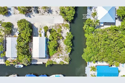 27305 Guadaloupe Lane, Ramrod Key, FL 33042 - Photo 15