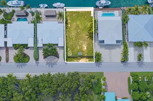 122 N Indies Dr, Duck Key, FL 33050 - Photo 1