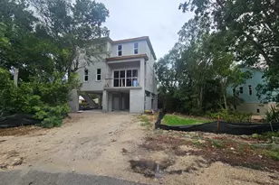 124 Peace Ave, Key Largo, FL 33070 - Photo 1