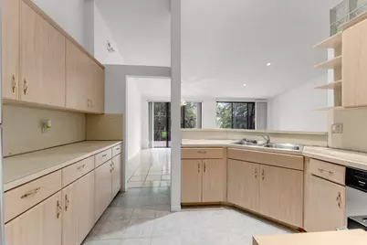 3807 Alcantara Avenue #UNIT A-77, Doral, FL 00000 - Photo 9