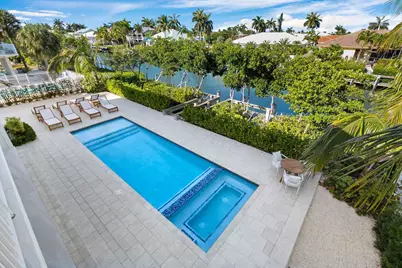 220 14th Street, Key Colony, FL 33051 - Photo 11