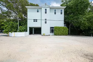 91 Holiday Blvd, Key Largo, FL 33037 - Photo 1