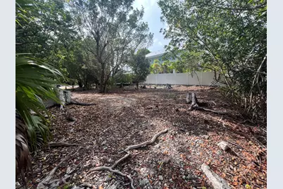 148 Tequesta Street, Plantation Key, FL 33070 - Photo 13
