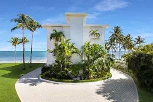 1025 W Ocean Dr, Key Colony, FL 33051 - Photo 1