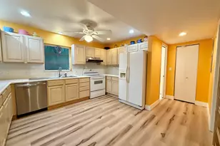 6 Atlantic Dr, Key Largo, FL 33037 - Photo 45