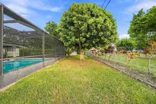 434 NW 20th St, Other, FL 33030 - Photo 41