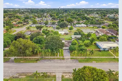 434 NW 20th Street, Other, FL 33030 - Photo 51