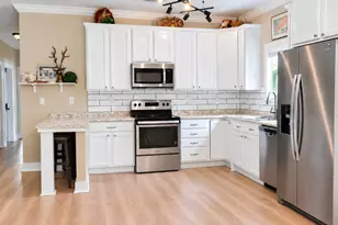 19590 Tequesta St, Sugarloaf Key, FL 33042 - Photo 5