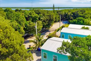 19590 Tequesta St, Sugarloaf Key, FL 33042 - Photo 25
