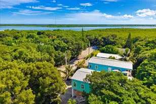 19590 Tequesta St, Sugarloaf Key, FL 33042 - Photo 25