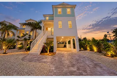 818 39th Street Gul, Marathon, FL 33050 - Photo 1