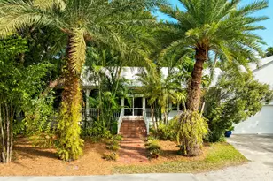 33 Pen Key Club Dr, Upper Matecumbe Key Islamorada, FL 33036 - Photo 3