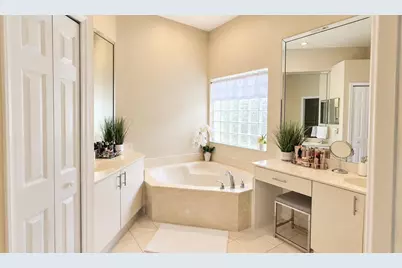 12420 NW 50 Place, Coral Springs, FL 00000 - Photo 19