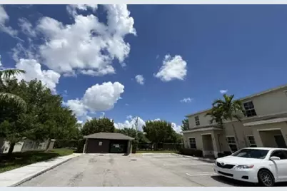 597 NE 5th Place, Florida City, FL 33034 - Photo 5