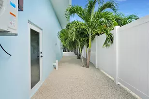 107 Azalea St, Plantation Key, FL 33070 - Photo 75