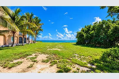 58560 Overseas Highway, Marathon, FL 33050 - Photo 5