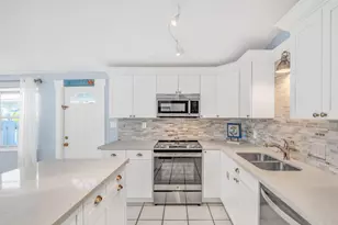 97 Coral Ln, Key Colony, FL 33051 - Photo 17