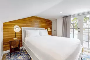 1011 Whitehead St, Key West, FL 33040 - Photo 9